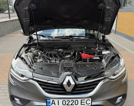 Серый Рено Arkana, объемом двигателя 1.6 л и пробегом 88 тыс. км за 16500 $, фото 65 на Automoto.ua
