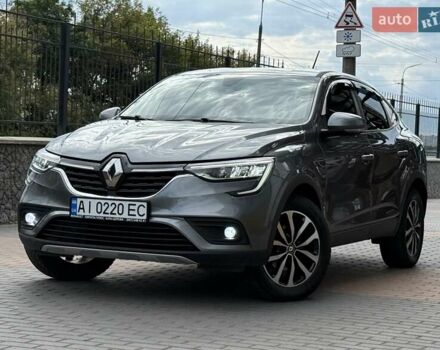 Серый Рено Arkana, объемом двигателя 1.6 л и пробегом 88 тыс. км за 16500 $, фото 1 на Automoto.ua