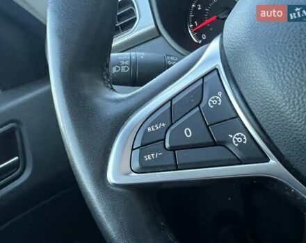 Сірий Рено Arkana, об'ємом двигуна 1.6 л та пробігом 59 тис. км за 15781 $, фото 26 на Automoto.ua