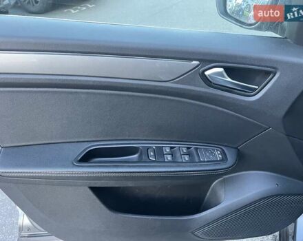 Сірий Рено Arkana, об'ємом двигуна 1.6 л та пробігом 59 тис. км за 15781 $, фото 14 на Automoto.ua