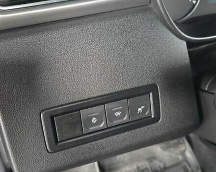 Серый Рено Arkana, объемом двигателя 1.6 л и пробегом 64 тыс. км за 17500 $, фото 28 на Automoto.ua