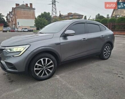Серый Рено Arkana, объемом двигателя 1.6 л и пробегом 87 тыс. км за 18000 $, фото 1 на Automoto.ua