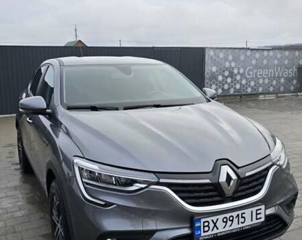 Серый Рено Arkana, объемом двигателя 1.6 л и пробегом 64 тыс. км за 17500 $, фото 2 на Automoto.ua