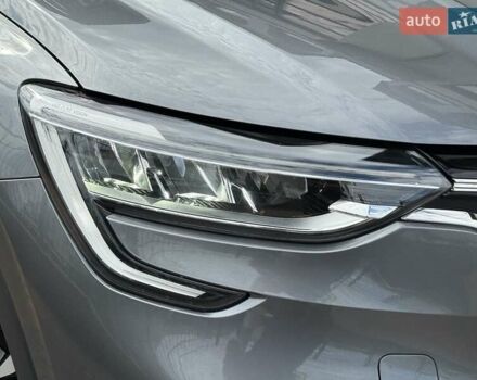 Серый Рено Arkana, объемом двигателя 1.6 л и пробегом 88 тыс. км за 16500 $, фото 21 на Automoto.ua