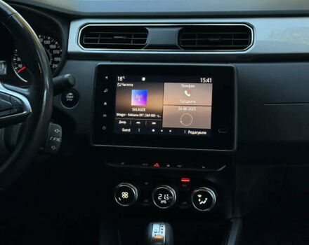 Сірий Рено Arkana, об'ємом двигуна 1.6 л та пробігом 88 тис. км за 16800 $, фото 13 на Automoto.ua