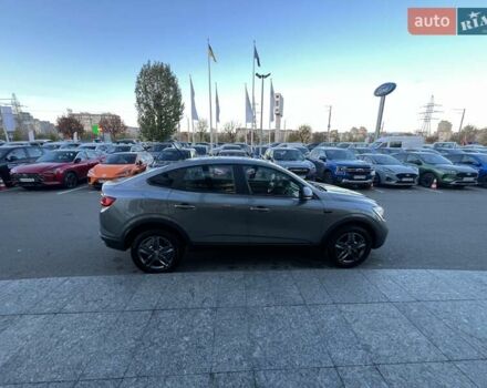 Сірий Рено Arkana, об'ємом двигуна 1.6 л та пробігом 59 тис. км за 15781 $, фото 7 на Automoto.ua