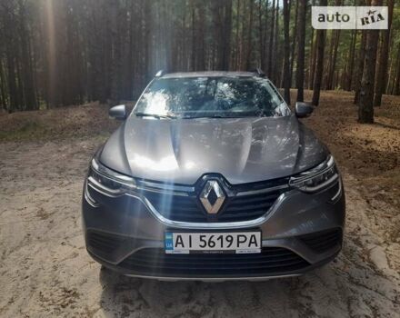 Серый Рено Arkana, объемом двигателя 1.6 л и пробегом 118 тыс. км за 15800 $, фото 1 на Automoto.ua