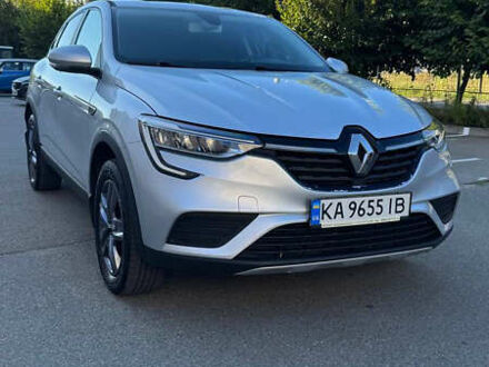 Серый Рено Arkana, объемом двигателя 1.6 л и пробегом 105 тыс. км за 18500 $, фото 1 на Automoto.ua