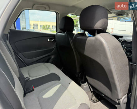 Білий Рено Каптур, об'ємом двигуна 1.5 л та пробігом 220 тис. км за 11950 $, фото 23 на Automoto.ua