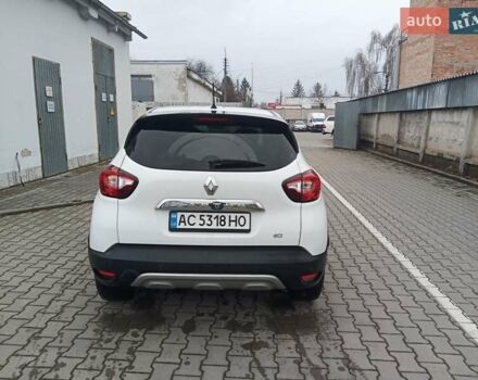 Рено Каптур 2016 в Луцке на Automoto.ua Белый Рено Каптур, объемом двигателя 1.46 л и пробегом 210 тыс. км за 8500 $, фото 5 на Automoto.ua