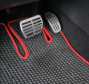 Білий Рено Каптур, об'ємом двигуна 1.33 л та пробігом 43 тис. км за 18500 $, фото 11 на Automoto.ua