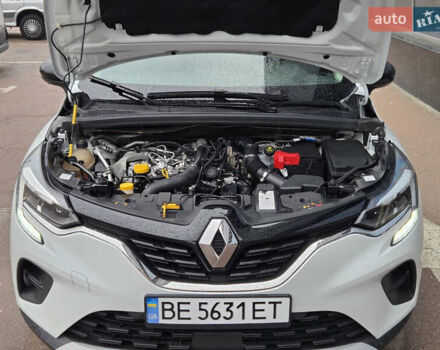 Рено Каптур 2021 в Киеве на Automoto.ua Белый Рено Каптур, объемом двигателя 1.33 л и пробегом 68 тыс. км за 17900 $, фото 27 на Automoto.ua