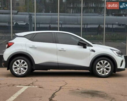 Белый Рено Каптур, объемом двигателя 1.4 л и пробегом 68 тыс. км за 16300 $, фото 4 на Automoto.ua