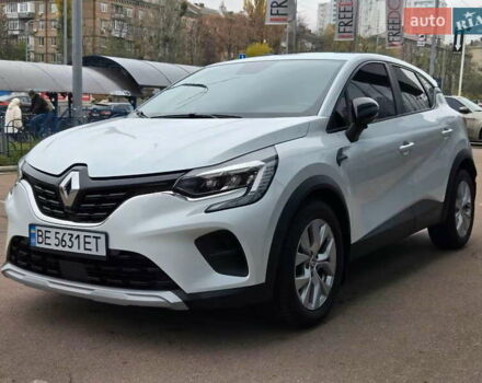 Белый Рено Каптур, объемом двигателя 1.4 л и пробегом 68 тыс. км за 16300 $, фото 2 на Automoto.ua