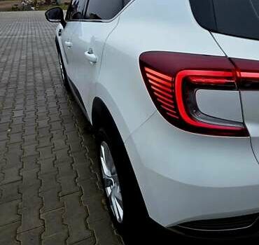 Білий Рено Каптур, об'ємом двигуна 1.33 л та пробігом 43 тис. км за 18500 $, фото 4 на Automoto.ua