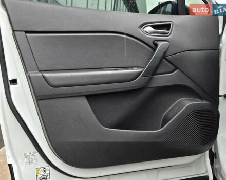 Рено Каптур 2021 в Киеве на Automoto.ua Белый Рено Каптур, объемом двигателя 1.33 л и пробегом 68 тыс. км за 17900 $, фото 17 на Automoto.ua