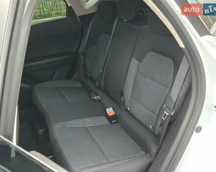 Белый Рено Каптур, объемом двигателя 1.4 л и пробегом 68 тыс. км за 16300 $, фото 13 на Automoto.ua