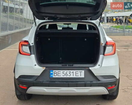 Белый Рено Каптур, объемом двигателя 1.4 л и пробегом 68 тыс. км за 16300 $, фото 9 на Automoto.ua