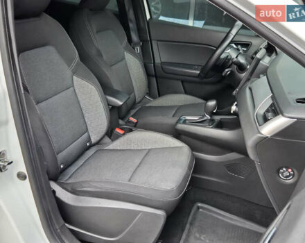 Рено Каптур 2021 в Киеве на Automoto.ua Белый Рено Каптур, объемом двигателя 1.33 л и пробегом 68 тыс. км за 17900 $, фото 10 на Automoto.ua