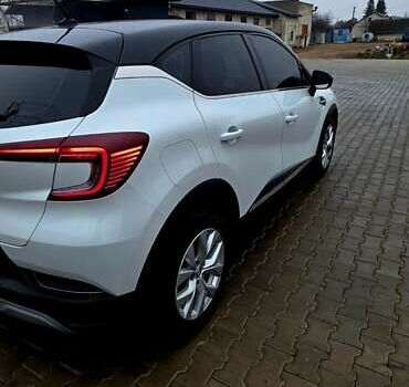 Білий Рено Каптур, об'ємом двигуна 1.33 л та пробігом 43 тис. км за 18500 $, фото 3 на Automoto.ua