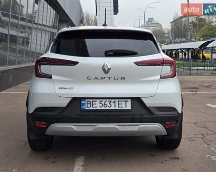 Белый Рено Каптур, объемом двигателя 1.4 л и пробегом 68 тыс. км за 16700 $, фото 5 на Automoto.ua