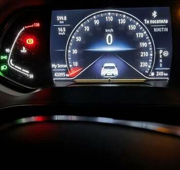 Білий Рено Каптур, об'ємом двигуна 1.33 л та пробігом 43 тис. км за 18500 $, фото 14 на Automoto.ua