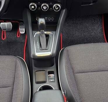 Білий Рено Каптур, об'ємом двигуна 1.33 л та пробігом 43 тис. км за 18500 $, фото 9 на Automoto.ua