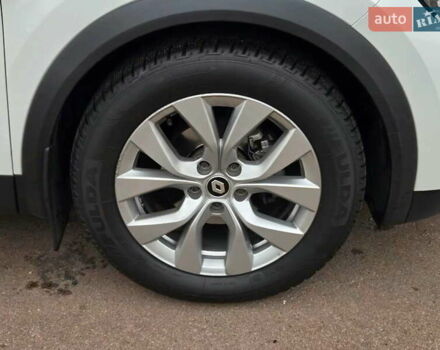 Белый Рено Каптур, объемом двигателя 1.4 л и пробегом 68 тыс. км за 16300 $, фото 3 на Automoto.ua