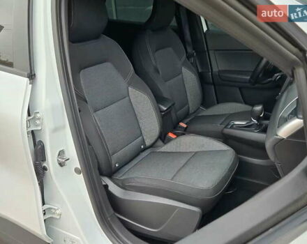 Белый Рено Каптур, объемом двигателя 1.4 л и пробегом 68 тыс. км за 16300 $, фото 17 на Automoto.ua