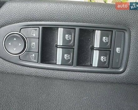 Білий Рено Каптур, об'ємом двигуна 1.33 л та пробігом 29 тис. км за 19000 $, фото 7 на Automoto.ua