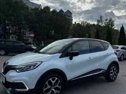 Белый Рено Каптур, объемом двигателя 1.46 л и пробегом 102 тыс. км за 13500 $, фото 1 на Automoto.ua