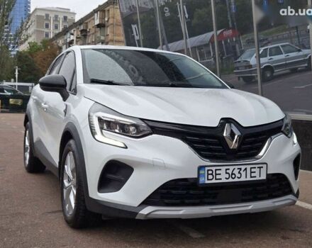 Белый Рено Каптур, объемом двигателя 1.3 л и пробегом 68 тыс. км за 17900 $, фото 1 на Automoto.ua