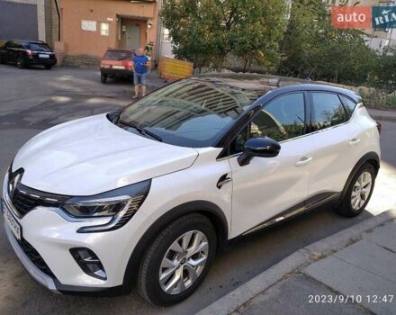 Белый Рено Каптур, объемом двигателя 1.33 л и пробегом 77 тыс. км за 19700 $, фото 1 на Automoto.ua