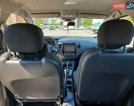 Бежевый Рено Каптур, объемом двигателя 1.2 л и пробегом 183 тыс. км за 9700 $, фото 12 на Automoto.ua