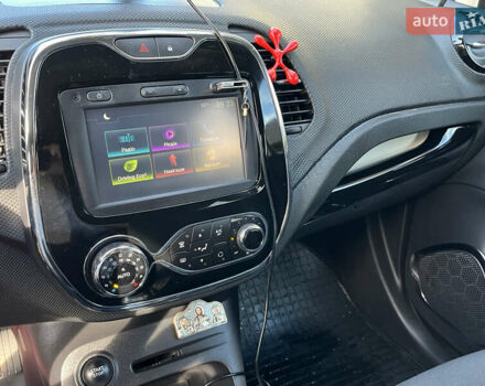 Бежевий Рено Каптур, об'ємом двигуна 1.5 л та пробігом 147 тис. км за 12600 $, фото 15 на Automoto.ua