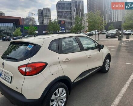 Бежевый Рено Каптур, объемом двигателя 1.2 л и пробегом 183 тыс. км за 9700 $, фото 10 на Automoto.ua