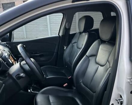 Бежевий Рено Каптур, об'ємом двигуна 1.2 л та пробігом 72 тис. км за 13800 $, фото 7 на Automoto.ua