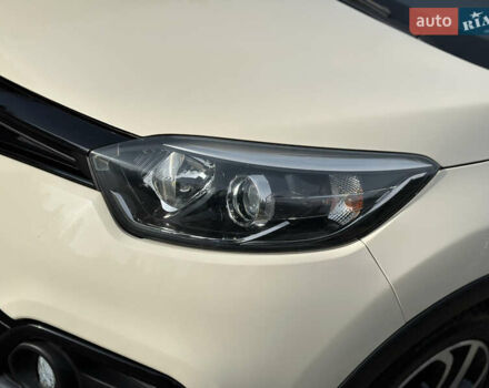 Бежевый Рено Каптур, объемом двигателя 1.46 л и пробегом 100 тыс. км за 13200 $, фото 19 на Automoto.ua