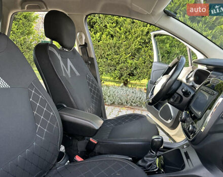 Бежевый Рено Каптур, объемом двигателя 1.46 л и пробегом 100 тыс. км за 13200 $, фото 37 на Automoto.ua