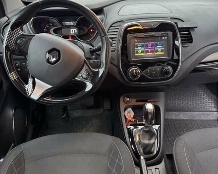 Бежевый Рено Каптур, объемом двигателя 1.5 л и пробегом 58 тыс. км за 14200 $, фото 2 на Automoto.ua