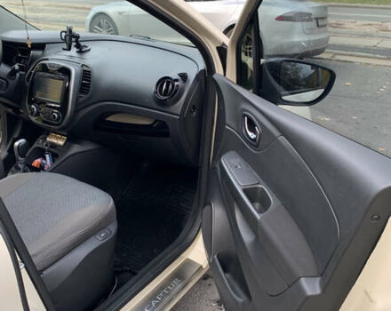 Бежевий Рено Каптур, об'ємом двигуна 1.46 л та пробігом 115 тис. км за 13500 $, фото 9 на Automoto.ua