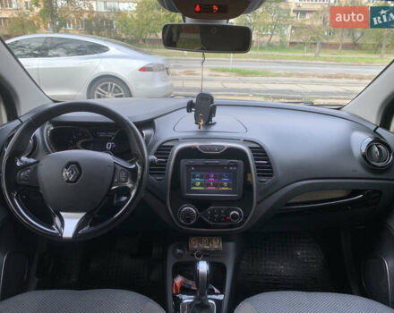 Бежевий Рено Каптур, об'ємом двигуна 1.46 л та пробігом 115 тис. км за 13500 $, фото 11 на Automoto.ua