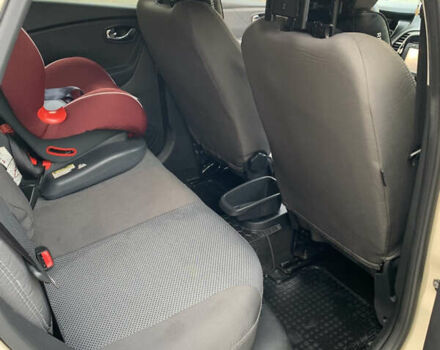 Бежевий Рено Каптур, об'ємом двигуна 1.46 л та пробігом 115 тис. км за 13500 $, фото 6 на Automoto.ua