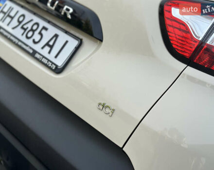 Бежевый Рено Каптур, объемом двигателя 1.46 л и пробегом 100 тыс. км за 13200 $, фото 15 на Automoto.ua