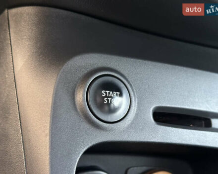 Бежевый Рено Каптур, объемом двигателя 1.46 л и пробегом 100 тыс. км за 13200 $, фото 46 на Automoto.ua