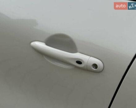 Бежевый Рено Каптур, объемом двигателя 1.46 л и пробегом 100 тыс. км за 13200 $, фото 18 на Automoto.ua