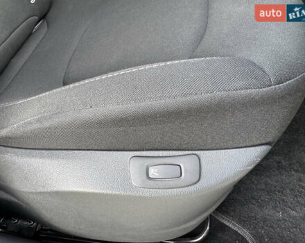 Бежевий Рено Каптур, об'ємом двигуна 0.9 л та пробігом 54 тис. км за 13599 $, фото 11 на Automoto.ua