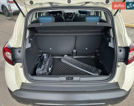 Бежевий Рено Каптур, об'ємом двигуна 0.9 л та пробігом 54 тис. км за 13599 $, фото 13 на Automoto.ua