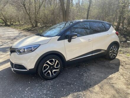 Рено Каптур 2015 в Одессе на Automoto.ua Бежевый Рено Каптур, объемом двигателя 1.5 л и пробегом 98 тыс. км за 11900 $, фото 1 на Automoto.ua
