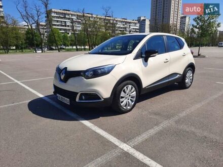 Рено Каптур 2015 у Києві на Automoto.ua Бежевий Рено Каптур, об'ємом двигуна 1.2 л та пробігом 183 тис. км за 10999 $, фото 1 на Automoto.ua